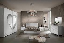 Camere da letto matrimoniali di qualità ai prezzi più bassi del web, classiche e moderne, garantite fino a 5 anni! Camere Da Letto Classiche Mobili Sparaco
