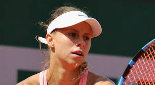 What is this message about? French Open Magda Linette Wows In Tiny Bikini Pics Tan Lines On Point