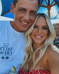 Jeff Knowles's Instagram, Twitter & Facebook