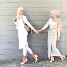 Too Cute Hijabistyle From Naizayousaf X Ma Girl Itsjaayokay Outift Hijab House Hijabfashion Hijablook Muslim Outfits Fashion Hijab Fashion