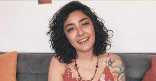 11 kasım 1988, kayseri), türk müzisyen ve müzik öğretmenidir. Melek Mosso Dan Dogum Gunu Magazin Haberleri