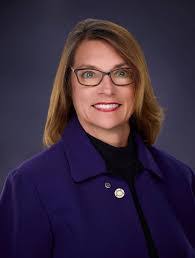 Priscilla Arce's Instagram, Twitter & Facebook