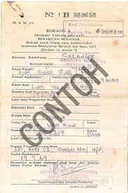 Pada bentuk surat lekuk tempat dan tanggal , salam penutup serta nama dan jabatan diketik disebelah kanan , sedangkan isi surat diketik dari pasak pinggir sebelah kiri untuk surat pribadi, penggunaan bahasa bersifat subjektif, bergantung pada keinginan si penulisnya dan kepada siapa surat ditujukan. Contoh No Sijil Kelahiran Sal Kaa