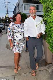 Pierce brosnan's wife, keely shaye smith, has shocked the world with her massive weight loss transformation. Pierce Brosnan Goes For Romantic Dinner Date With Wife Keely Pierce Brosnan Romantic Dinner Date Birkenstock Style