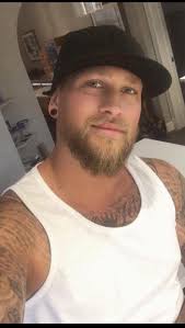 Do scammers say dear and charming