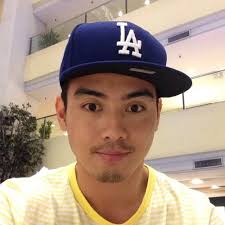 Fitness Fashion: Excerpt: "LOOK: Kim, Maja at Cebu's Sinulog festival"