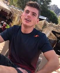 Ahora es en la zona de la parrilla donde más está lloviendo. 220 Max Verstappen Ideas In 2021 Max Verstappen Red Bull Racing Formula 1
