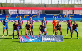Futbol club barcelona femení is a women's football team from barcelona which was founded as club femení barcelona in 1988. F C Barcelona Femenino Plantilla Temporada 2020 2021