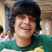 100+ perfiles de «Alan Guerra»