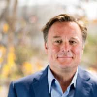 2700+ perfiles de «Lush»