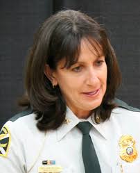 BAY POST INTERNET: Assistant Chief Melanie Bevan is the Best Choice for St.  Pete's New Police Chief