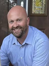 Dustin Merrill's Instagram, Twitter & Facebook