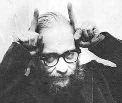 Undated photographs of Harry Smith in NYC, taken by John Cohen . . . . . .  . . . #harrysmith #harryeverettsmith #anthologyofamericanfolkmusic  #harrysmithanthology #mahagonny #folkmusic #jazz #ethnomusicology  #johncohen #newlostcityramblers