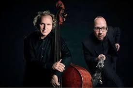 Jazz bass player hans glawischnig was born in graz, austria, on october 22, 1970. Frankfurt Oliver Leicht Und Hans Glawischnig Beim 7 Naxos Hallenkonzert Am 11 November 2018 Metropolnews Info