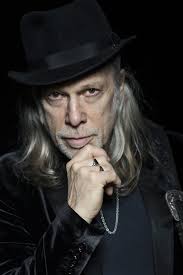 La littérature est ma religion, le rock'n'roll mon addiction" : Elliott  Murphy livre les mémoires d'un Américain à Paris