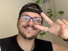 Austin Longo's Instagram, Twitter & Facebook