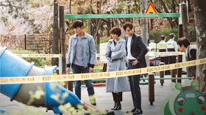I think this drama is same in signal. Tunnel Netflix
