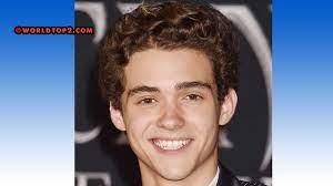 He was born in oceanside, california and this is where he has spent the majority of his life, being raised there by his parents laura and taylor bassett. Joshua Bassett Bio Age Height Net Worth 2021 Family Wiki