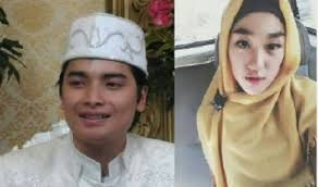 Sebelum menikah, larissa chou yang lebih tua tiga tahun dari alvin memutuskan mualaf dan dibimbing oleh. Gonews Baru Berumur 17 Tahun Putra Ustaz Arifin Ilham Nikahi Mualaf Cantik Larissa Chou Berusia 20 Tahun