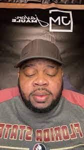 Jason Mault's Instagram, Twitter & Facebook