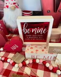 Autumn is calling 🍂📞 🍂Have you shopped our fall collection? Stop in  today we are here 10-5 with lots of new arrivals! • • #newarrivals  #fallfashion #fallstyle #vests #comfycasual #casual #fallinspo  #pinkpoodleuniqueboutique #