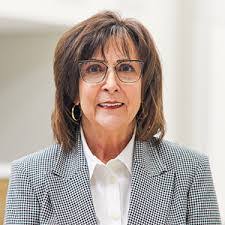 Hilda Sexton's Instagram, Twitter & Facebook