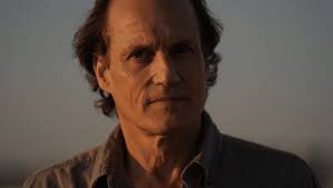 Woody Harrelson and Sam Rockwell to Star in Netflix Crime Thriller "The Cackling of the Dodos"