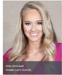 Holly Mcdowell's Instagram, Twitter & Facebook