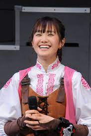 リュウソウピンク アスナ 役 尾碕真花 おさき いちか 尾碕真花 戦隊ヒーロー 特撮ヒーロー