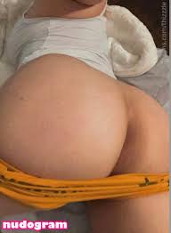 darealthizzzle  thizzzle Nude Leaks OnlyFans Photo 8 - Nudogram v2.1