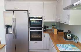 Whatever style you're looking to achieve, with our high quality range of kitchen worktops, you'll find the perfect fit for your home. Chatsworth Silk Light Grey With Rustic Oak Timber Worktops Real Kitchens Stunning Kitchens Designed By Experts Sigma 3
