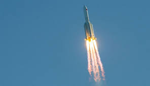 La fusée chinoise aurait été déjà utilisée la semaine dernière pour le lancement d'une partie de la station spatiale. Rlkaiijyc9nu M
