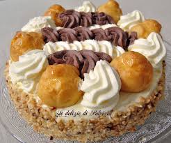 Nata probabilmente nel 1843 sarebbe stata creata nella pasticceria chiboust (dalla quale prende nome anche la crema originale utilizzata per la farcia). Torta Saint Honore Le Delizie Di Patrizia