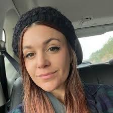 Amanda Trull's Instagram, Twitter & Facebook