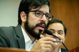 Jennifer Cibelli's Instagram, Twitter & Facebook