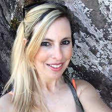 Amanda Shoopman (@MandaKay0021)