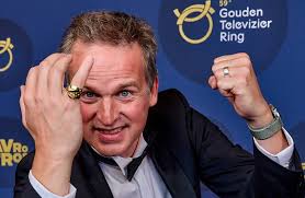 Wie heeft de moord op Simon op zijn geweten in De Ring?