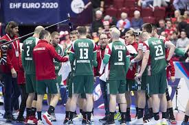 A magyar férfi kézilabda válogatott egyik kulcsfigurája az idei európa bajnokságon a tatabányai védő sipos adrián volt aki reméli kedvezően sikerült megváltoztatnia a róla korábban kialakult képet. Elkepeszto Jatekkal Jutott Tovabb A Magyar Ferfi Kezilabda Valogatott Csoportjabol Az Eb N Ugytudjuk Hu