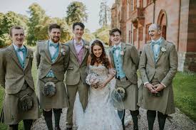 Elsewhere, stuart has recently put the £2 million nottinghamshire mansion he shares with mollie on the market and also owns a flat in west bridgeford, notts, now worth £500,000. Ian Stuart Love My Dress Uk Wedding Blog Wedding Directory
