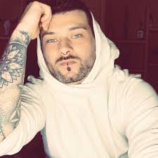 Chris Scheiber's Instagram, Twitter & Facebook