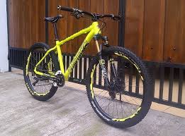 Us size 6 (4 mm), 21 sts x 28 rows = 4 chameleon is the perfect yarn for stitching in the sun! Yellow Playbike Sc Chameleon Rizwan Rizal S Bike Check Vital Mtb