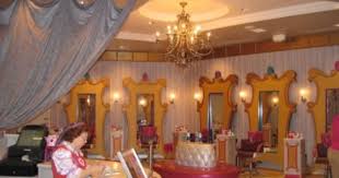 Bippity Boppity Boutique Magic Kingdom Bibbidi Bobbidi Boutique With Images Bibbidi Bobbidi Boutique Downtown Disney World Bippity Boppity Boutique