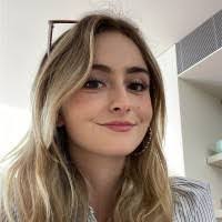 Lee Newson's Instagram, Twitter & Facebook