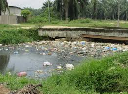Perlonggokkan sampah sarap yang terlalu banyak di sungai boleh menyebabkan aliran sungai disekat oleh. Cap Bimbang Sumber Air Negara Semakin Terjejas Utusan Digital
