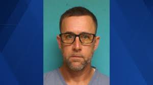 Estero man with 3 prior DUIs wanted for violating probation