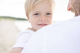 Hi all, I just wanted to introduce myself and share a recent session ✨ I'm  Sabrina a maternity, newborn, and family photographer. Meet me and the  beach and let's capture the magic