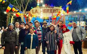 Mai ales din „las fierbinti. Actorii Din Las FierbinÈ›i Au Interzis In Barul Lui BobiÈ›Äƒ È™i In Casa Lui Celentano Ce Se IntamplÄƒ Cu FilmÄƒrile Serialului Galerie Foto Stiri Vedete Si Evenimente Viva Ro