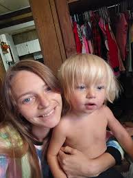 1 and half months starting waving 😁 人特