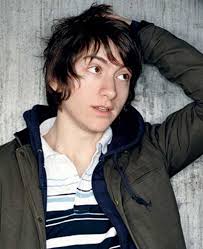 The band consists of lead singer alex turner, lead guitarist jamie cook, rhythm guitarist nick o'malley, bassist matt helders, and drummer steve craddock (drums, backing vocals). Alex Turner Style Icon From The Arctic Monkeys