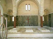 König paul starb an einem magenkarzinom in seiner sommerresidenz tatoi und wurde dort auf dem königlichen friedhof begraben. Tatoi Palace Wikipedia